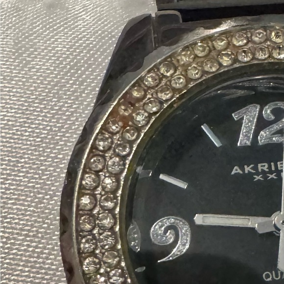 Akribos XXIV women’s embellished watch - Picture 5 of 5